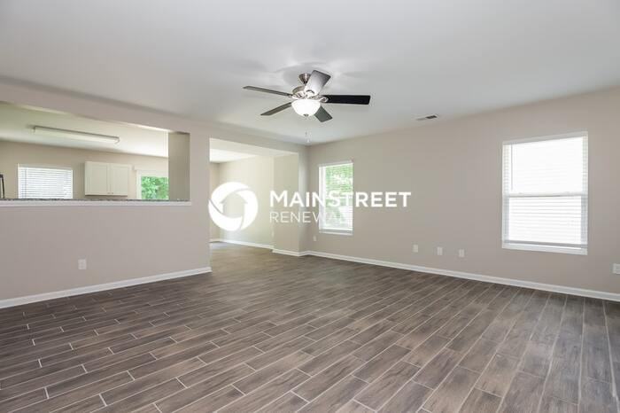 4384 Stone Mountain Dr - Photo 3 of 16