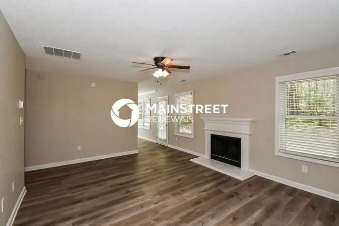 4813 Brookwood Pl - Photo 5 of 17