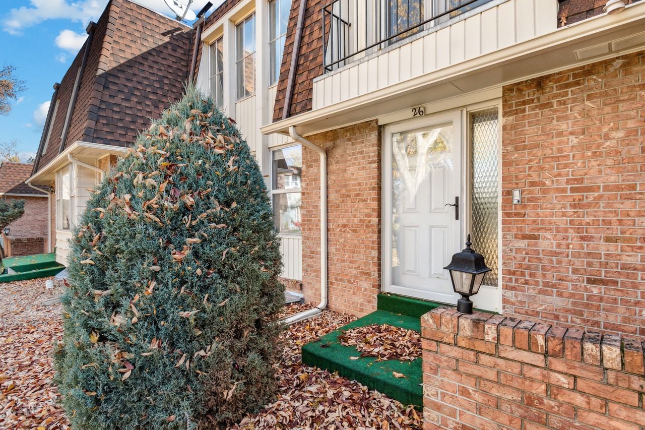 1200 S Monaco Street Pkwy #NA - Photo 2 of 13