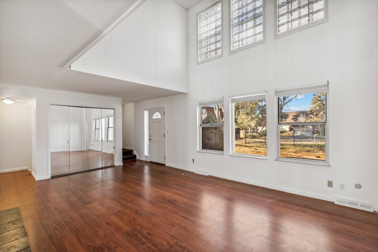 1200 S Monaco Street Pkwy #NA - Photo 4 of 13