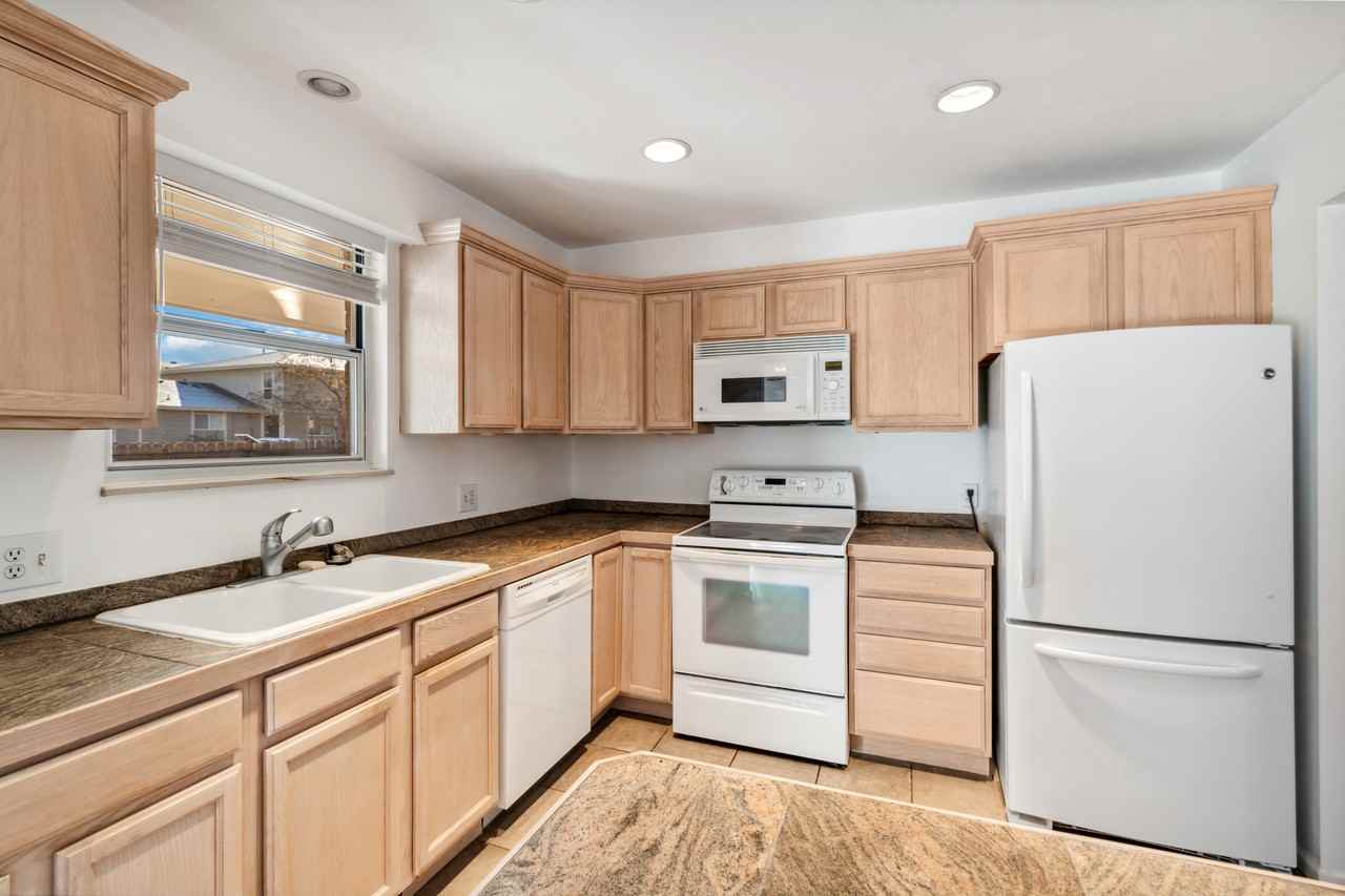 1200 S Monaco Street Pkwy #NA - Photo 5 of 13