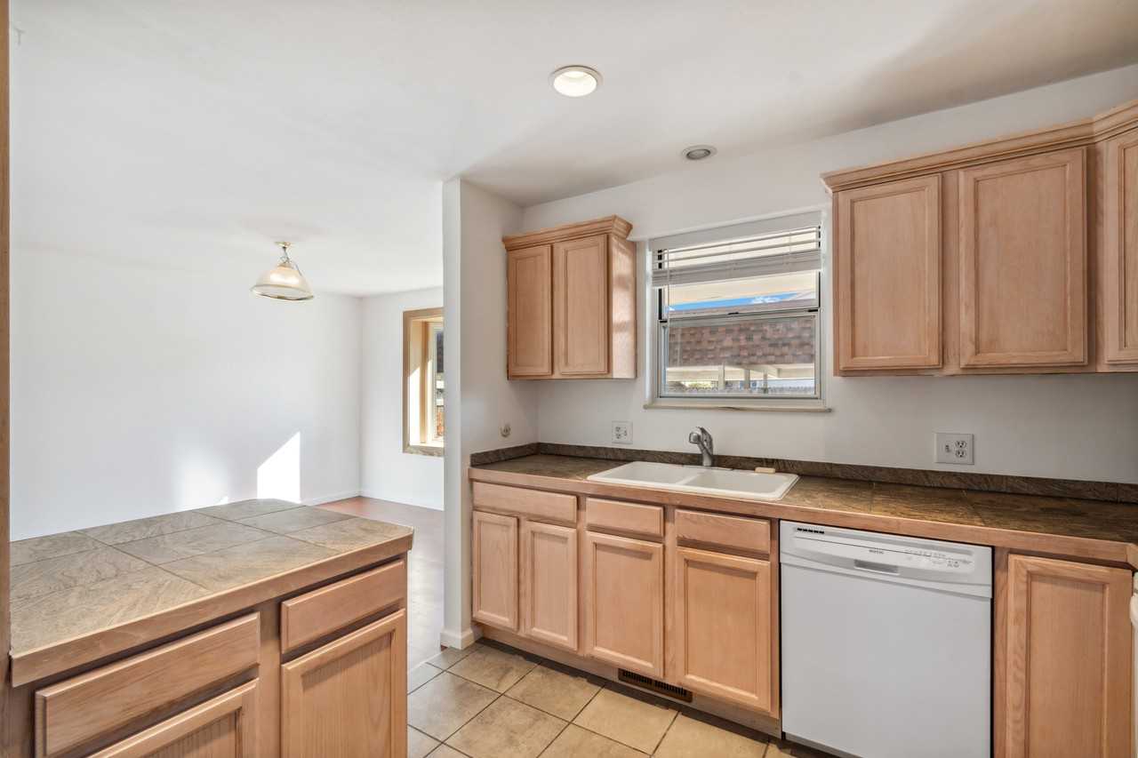 1200 S Monaco Street Pkwy #NA - Photo 6 of 13