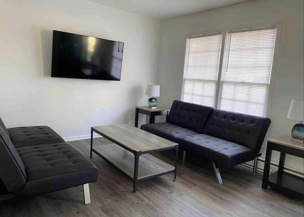 214 Bedford Dr #NA - Photo 2 of 8