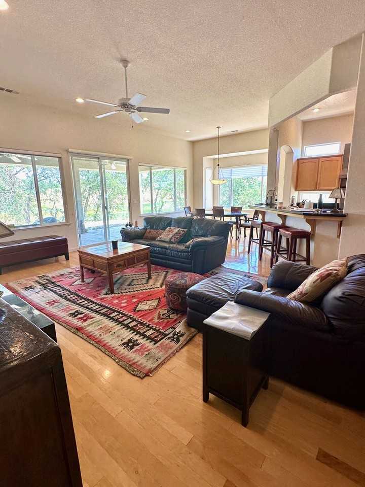 326 Mitchell Lake Ln #122 - Photo 4 of 29