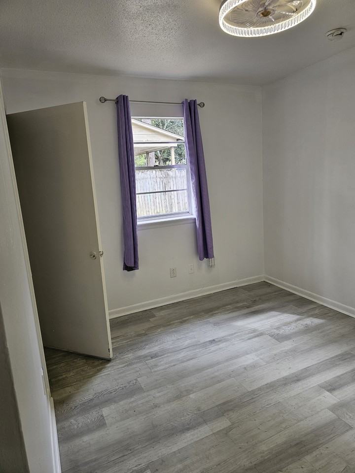 10224 Jana Dr #NA - Photo 3 of 17