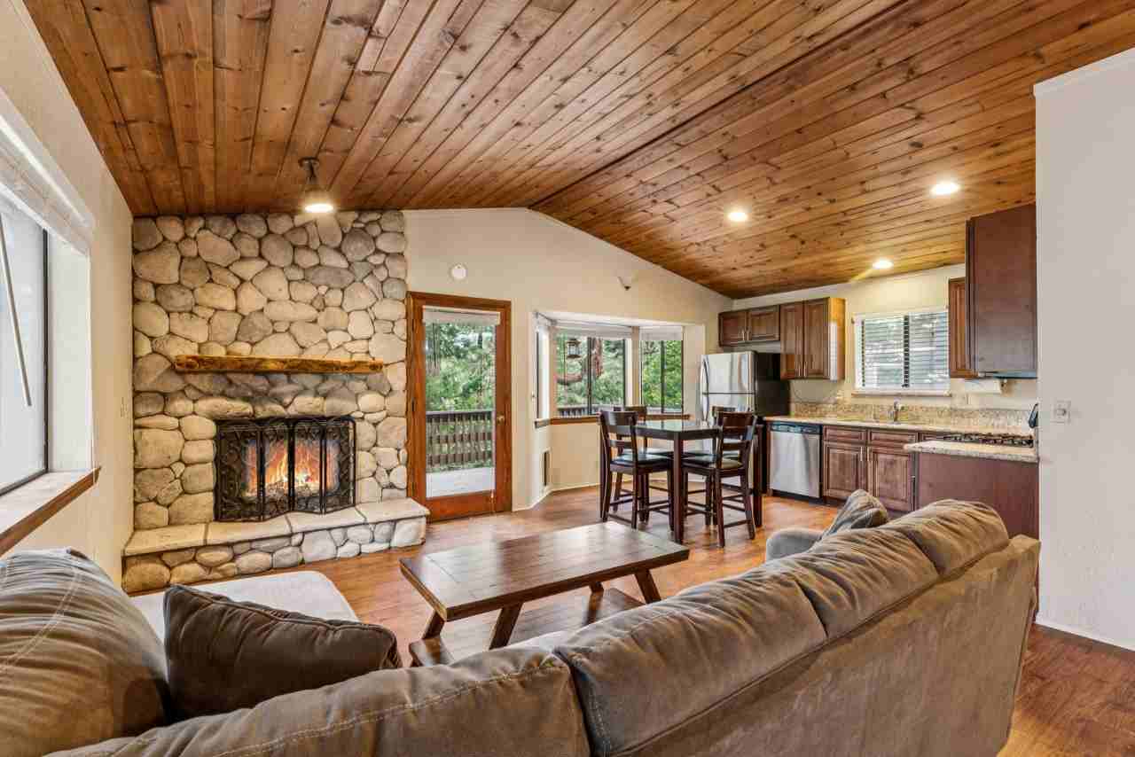 725 Ivy Ln #NA - Photo 4 of 24