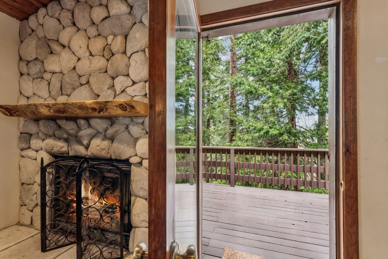 725 Ivy Ln #NA - Photo 5 of 24