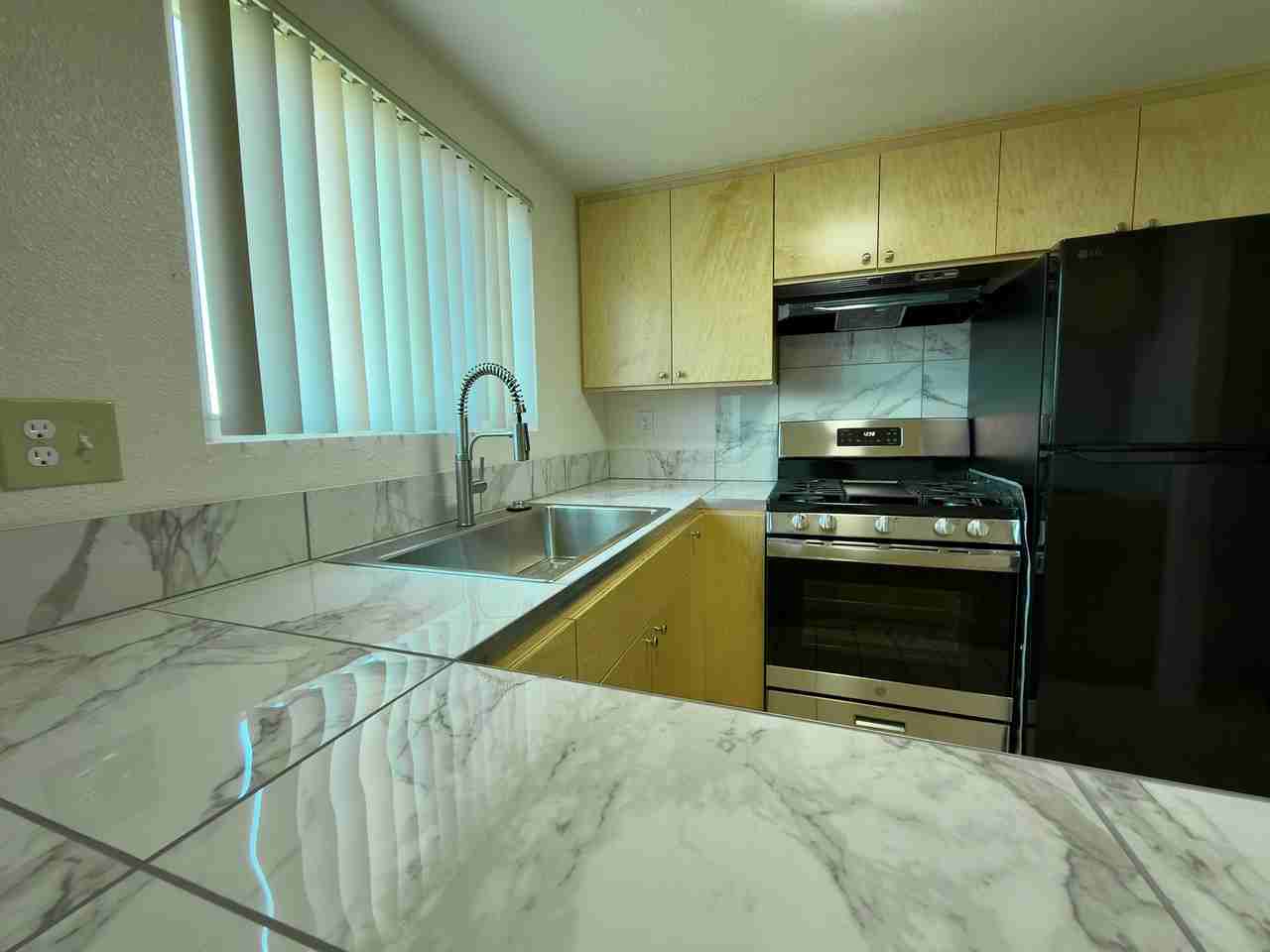 5260 Rex Ave #5 - Photo 5 of 13