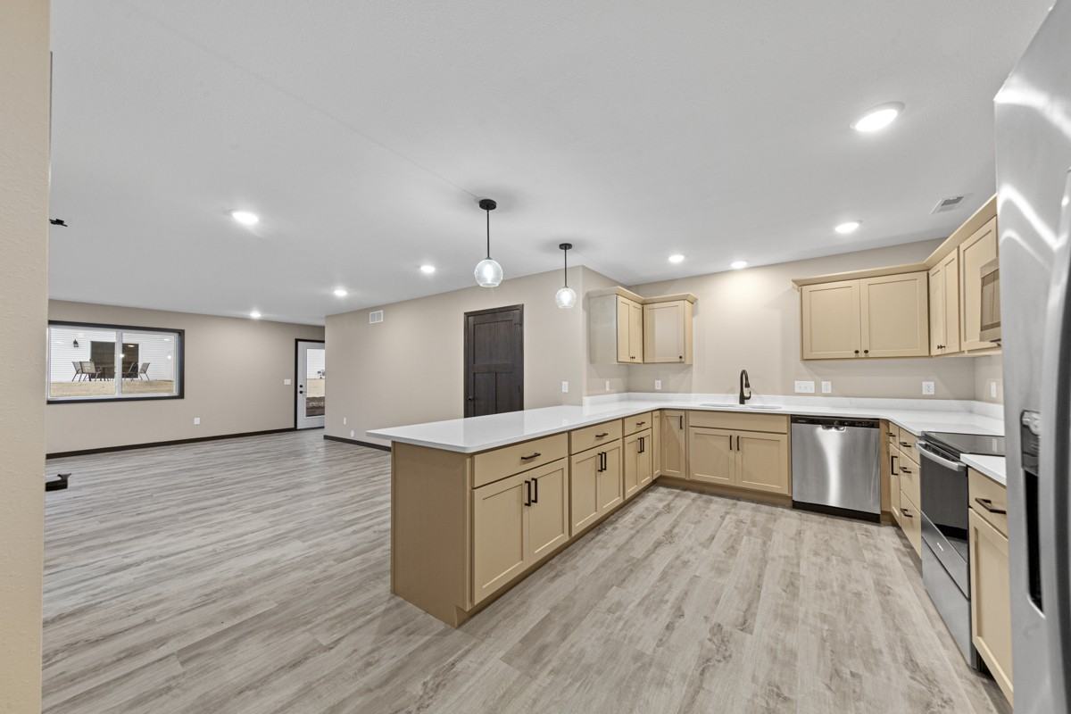 3200 Noble Dr #3200 - Photo 3 of 18