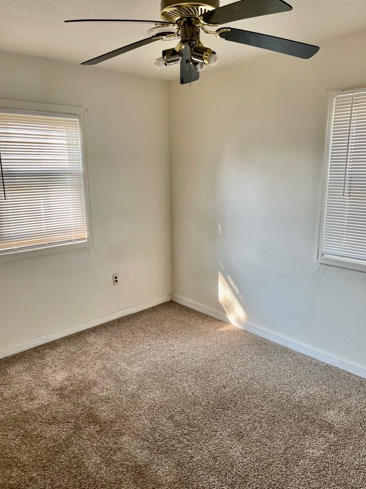 2704 8th Ave N #NA - Photo 5 of 16