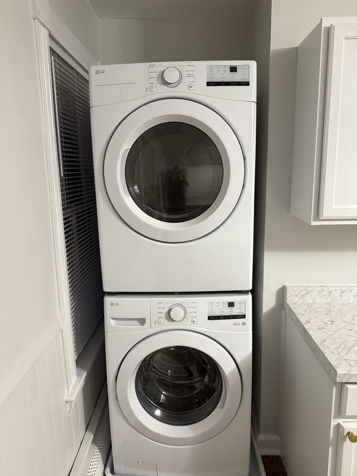 606 Westminster Hill Rd #2 - Photo 3 of 8