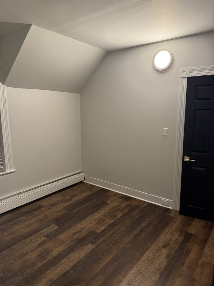 606 Westminster Hill Rd #2 - Photo 4 of 8