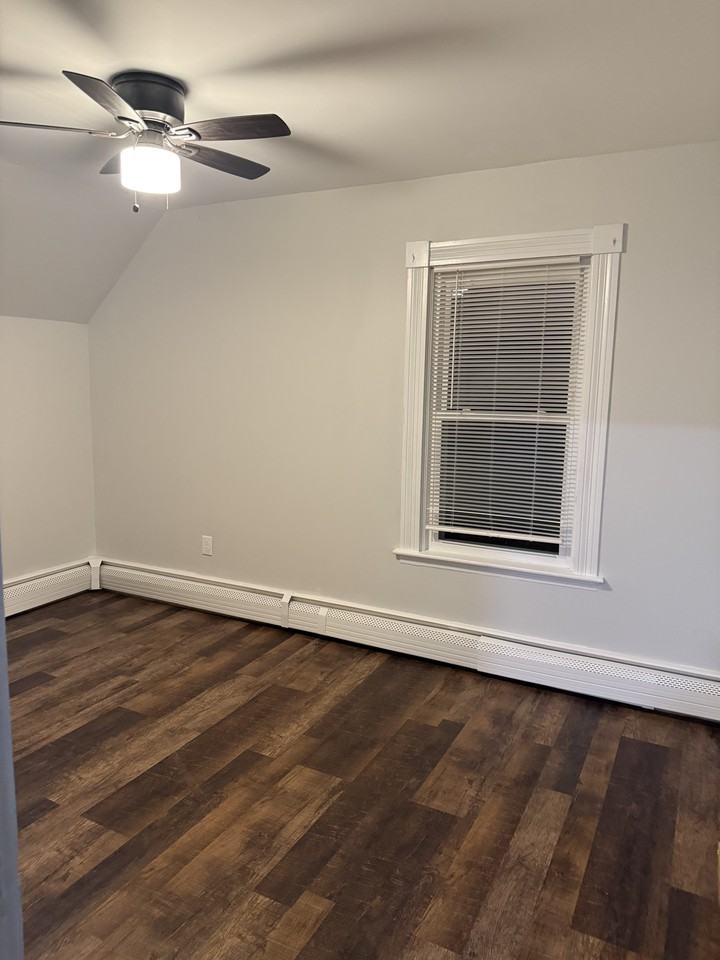 606 Westminster Hill Rd #2 - Photo 7 of 8