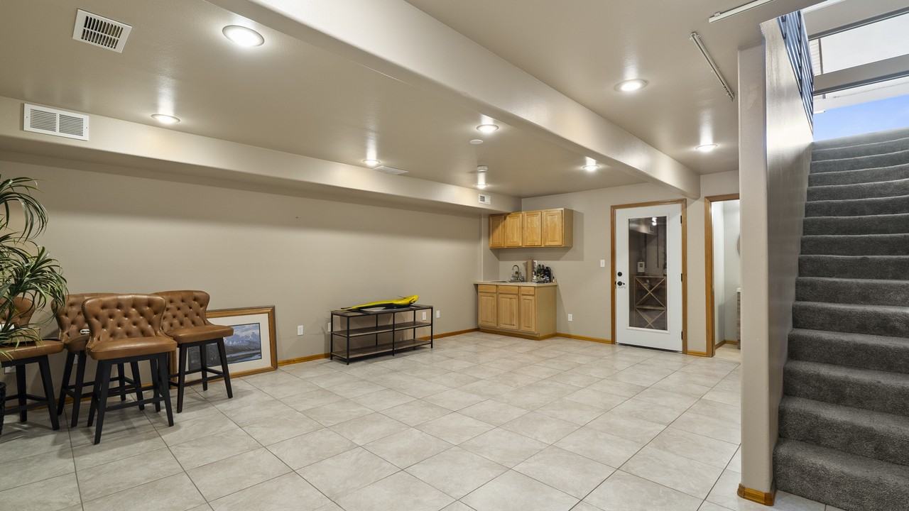 423 Nicklaus Ct #423 - Photo 6 of 26