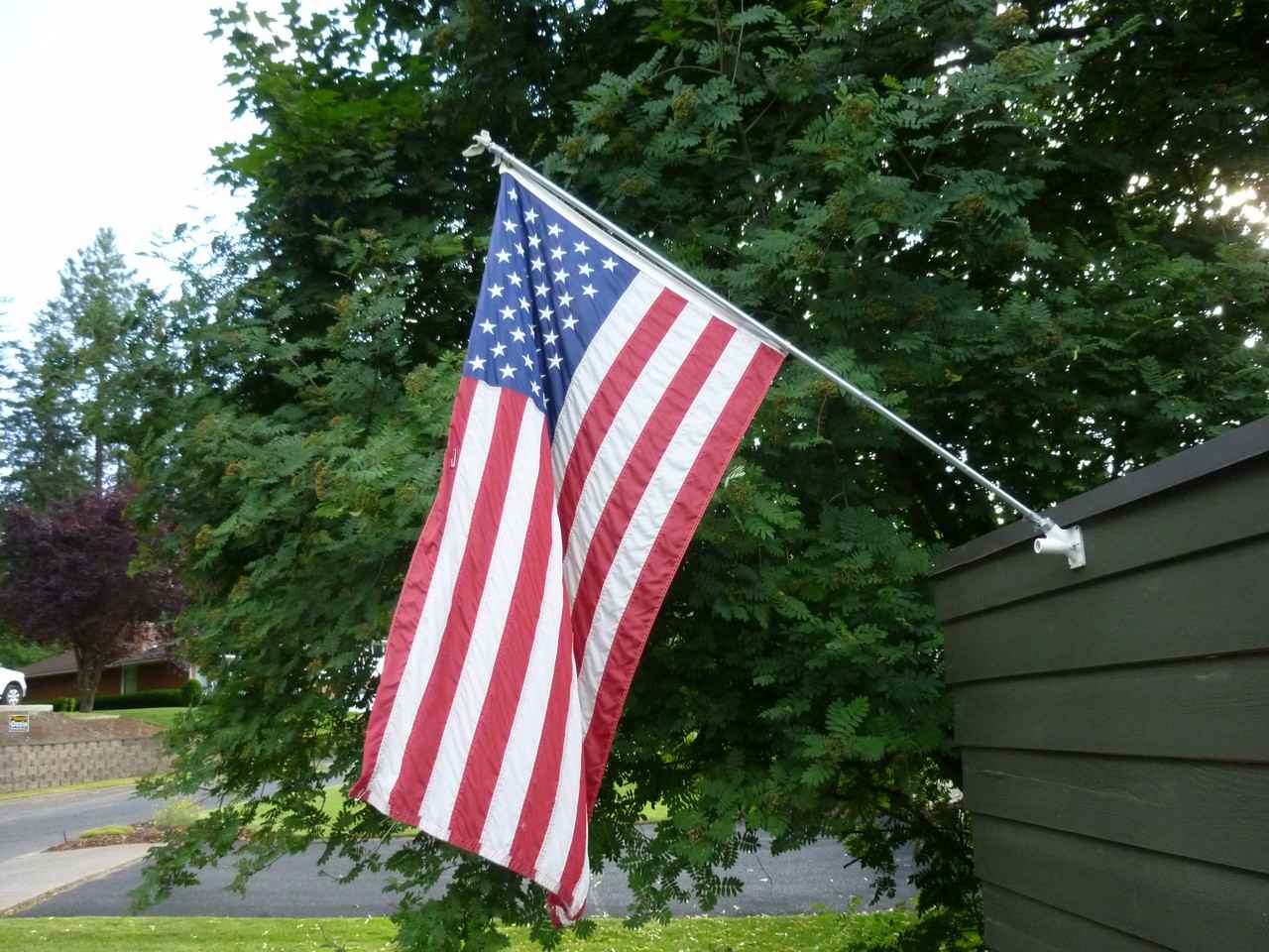 1727 E Pinecrest Rd #NA - Photo 2 of 15