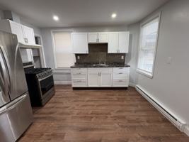 featured image of 162 Lexington St #2