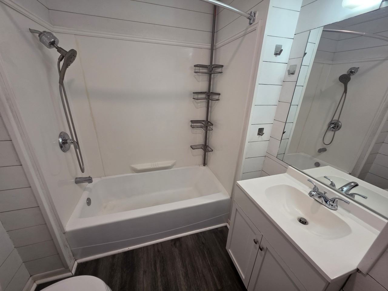 138 E Sheridan St #1 - Photo 3 of 6