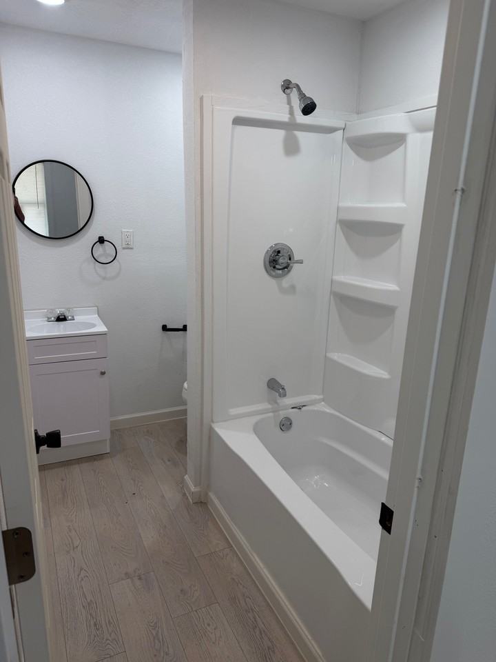 528 Harned Ave #NA - Photo 5 of 11