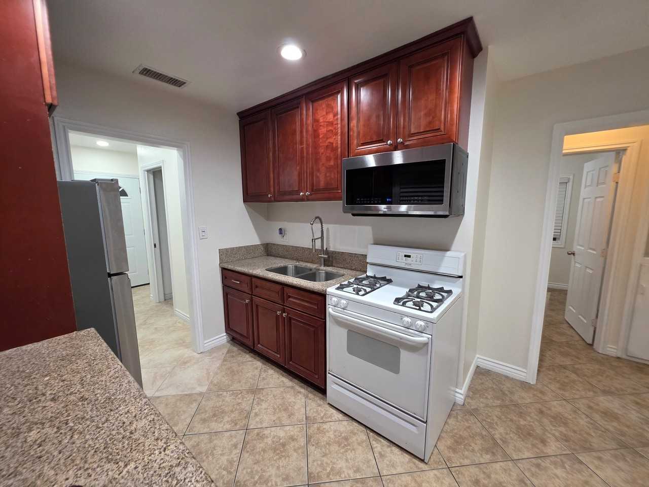 247 E 44th St #NA - Photo 6 of 15