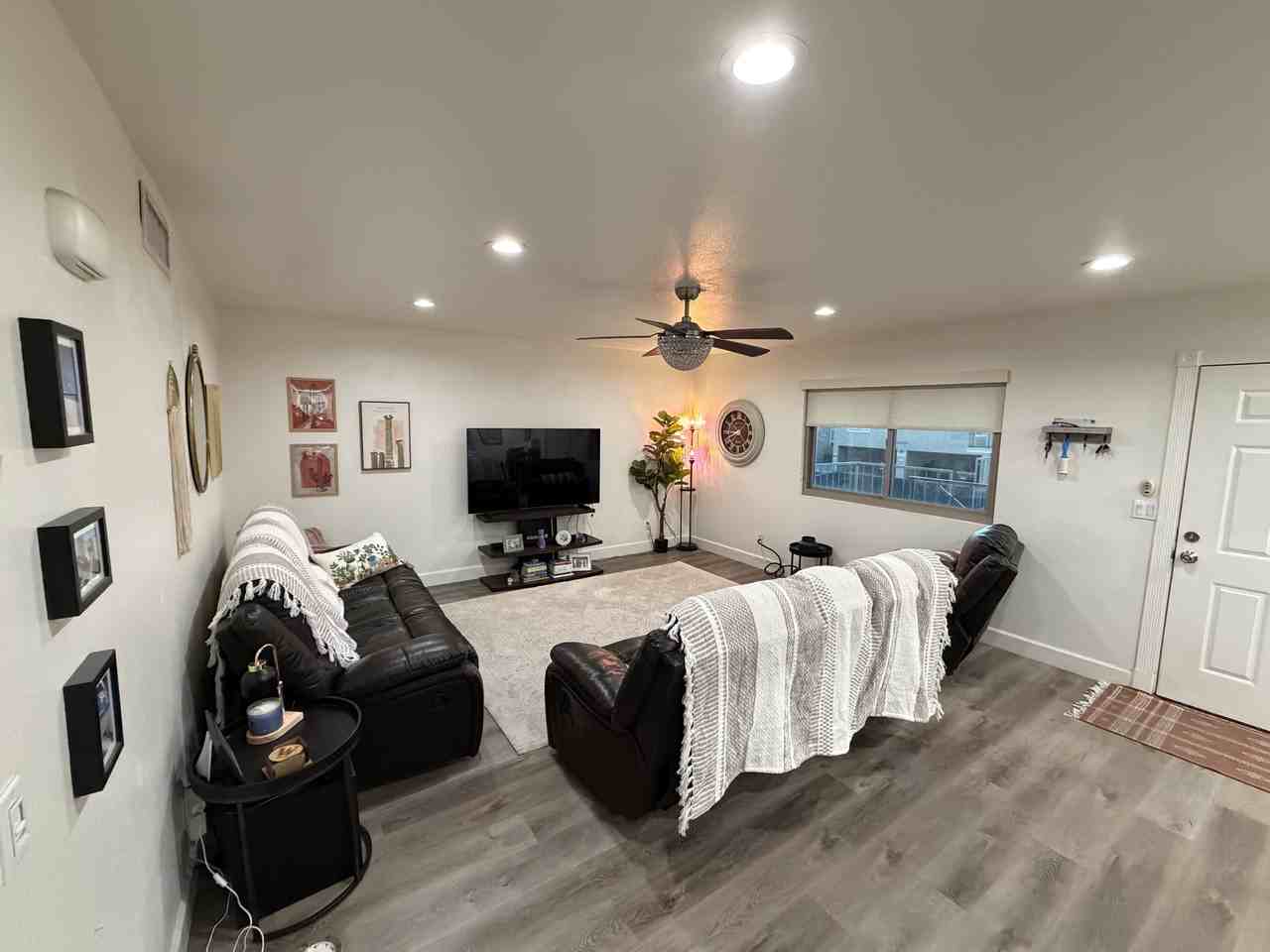 8535 E Belleview St - Photo 6 of 30