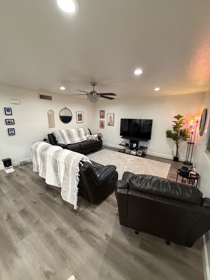 8535 E Belleview St - Photo 7 of 30