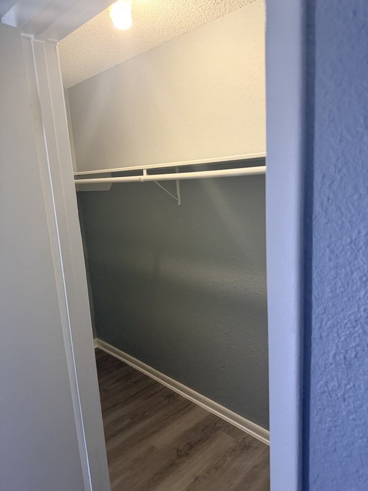 151 Springlake Dr #1 - Photo 3 of 8