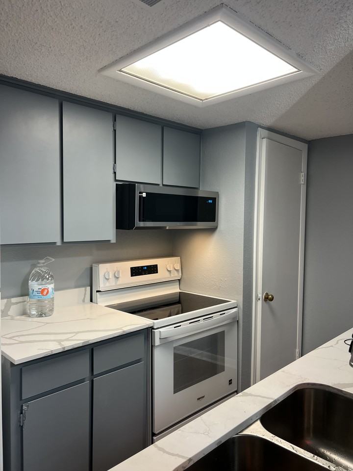 151 Springlake Dr #1 - Photo 4 of 8