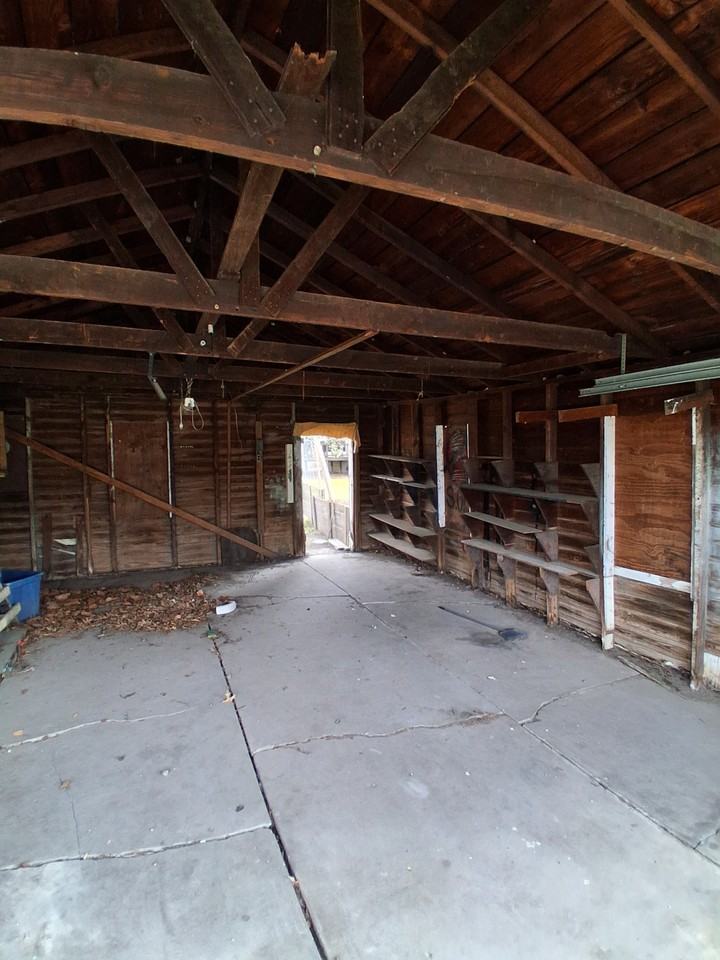 305 S State St #NA - Photo 6 of 29