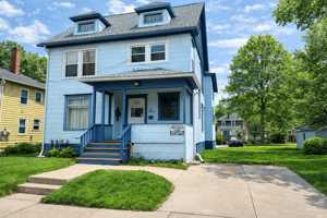 featured image of 604 4th St #4