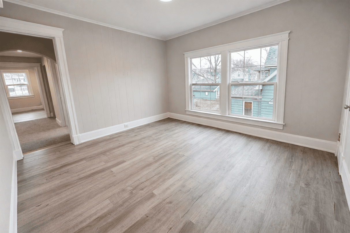 604 4th St #4 - Photo 4 of 17