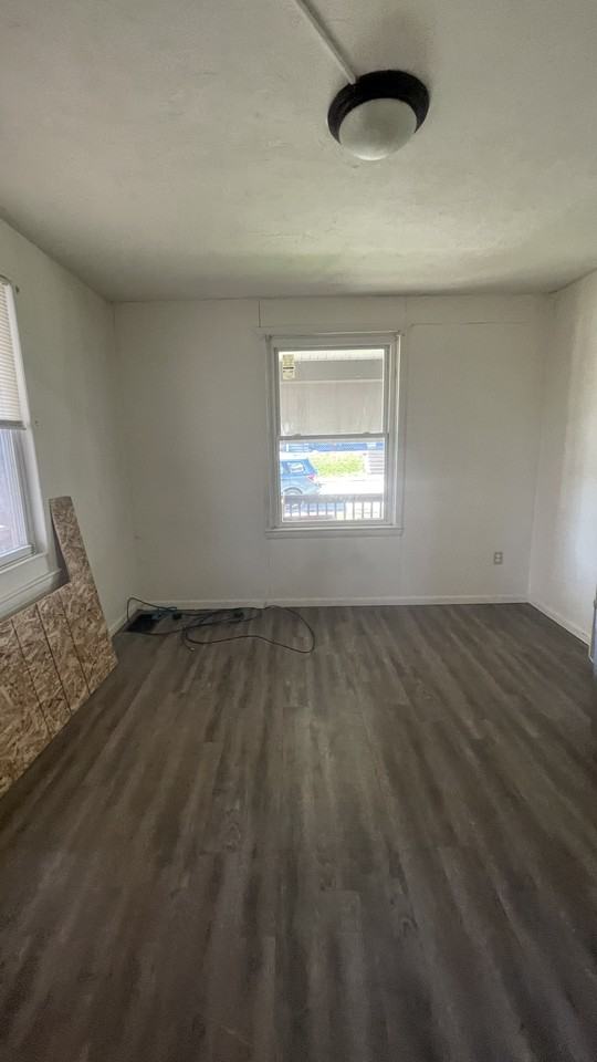 410 Parker Ave #410 - Photo 6 of 19