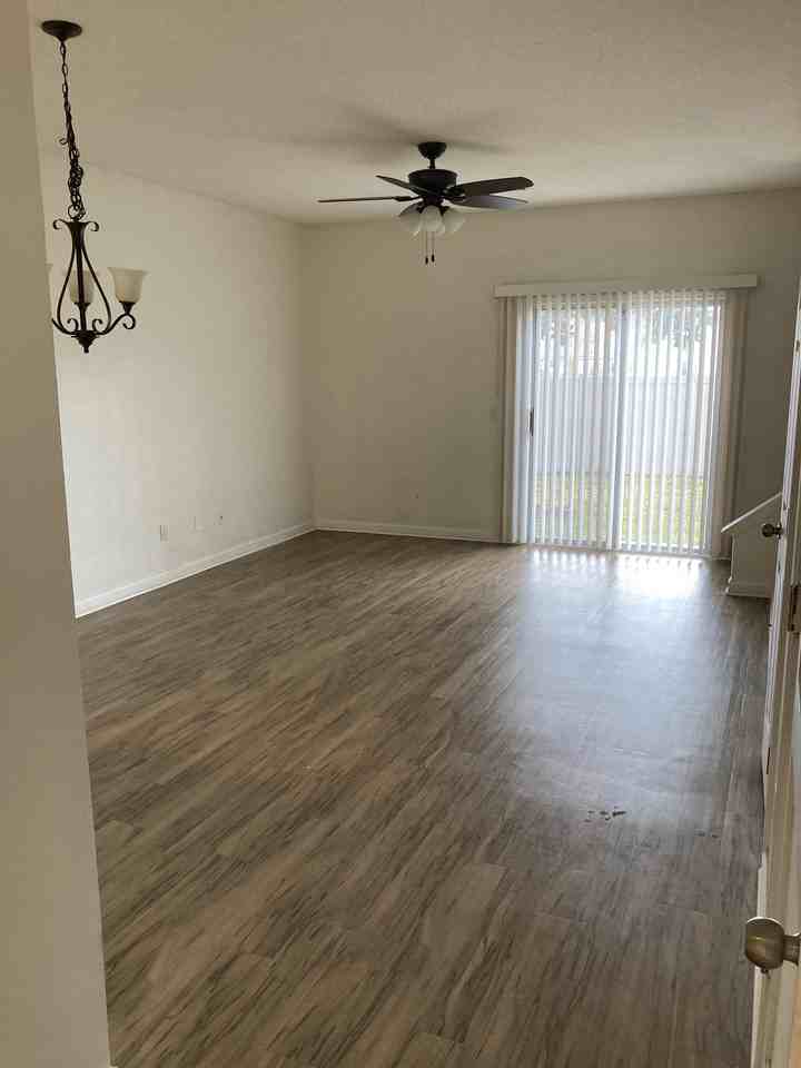 421 Scrub Jay Dr #421 - Photo 4 of 18