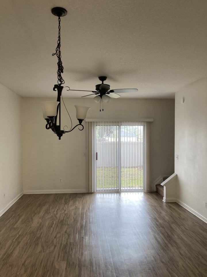 421 Scrub Jay Dr #421 - Photo 5 of 18