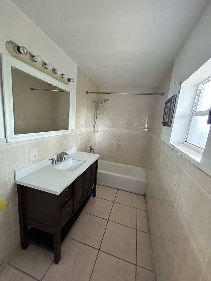 6580 Nw 22nd St #NA - Photo 4 of 8