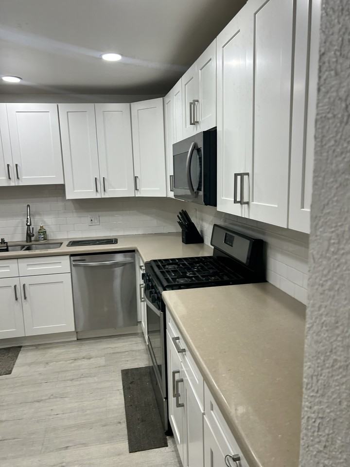 6580 Nw 22nd St #NA - Photo 6 of 8