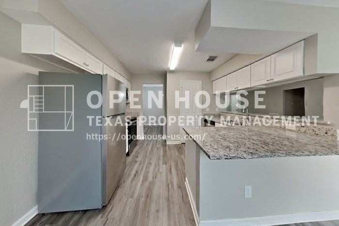 10210 Rippling Fields Dr - Photo 7 of 20