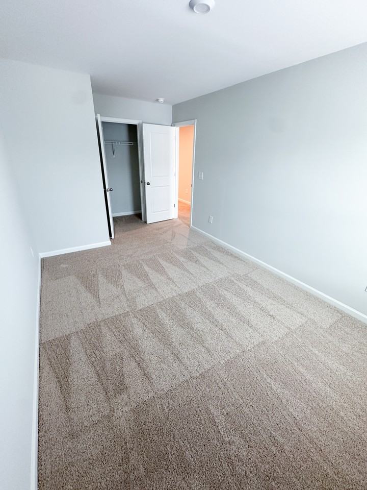 495 Crown Dr #495 - Photo 6 of 10