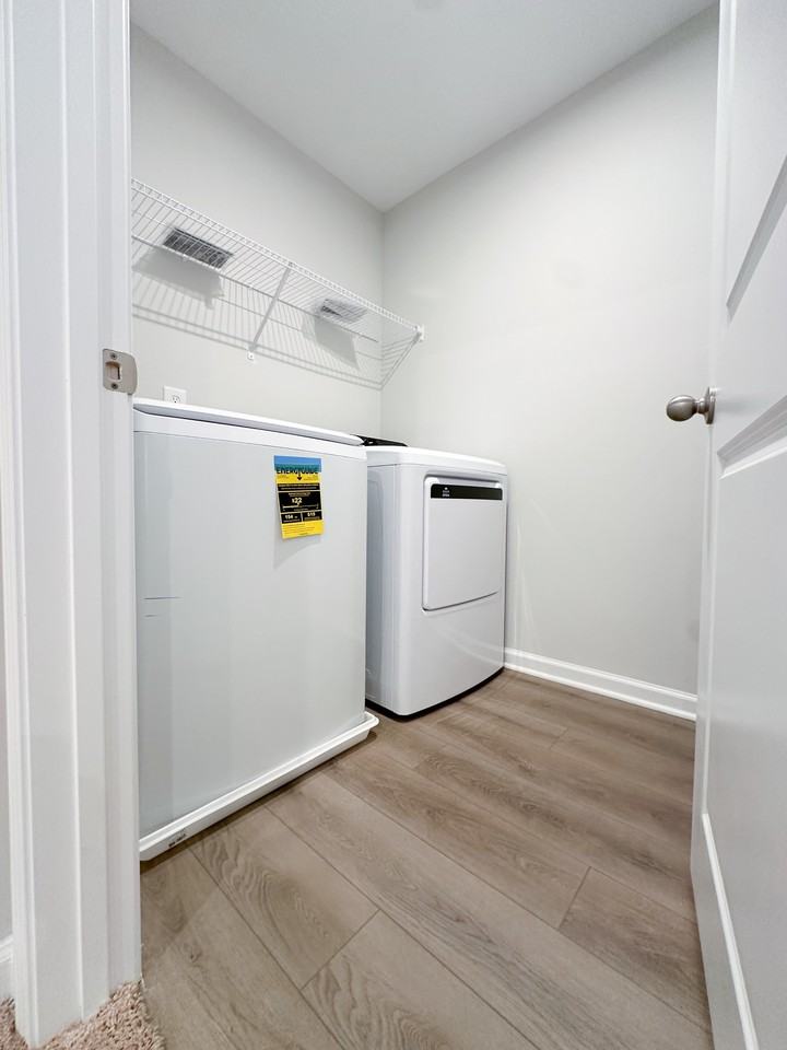 495 Crown Dr #495 - Photo 7 of 10