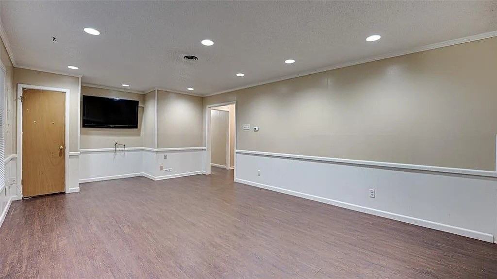 6001 Yolanda Dr #NA - Photo 3 of 18