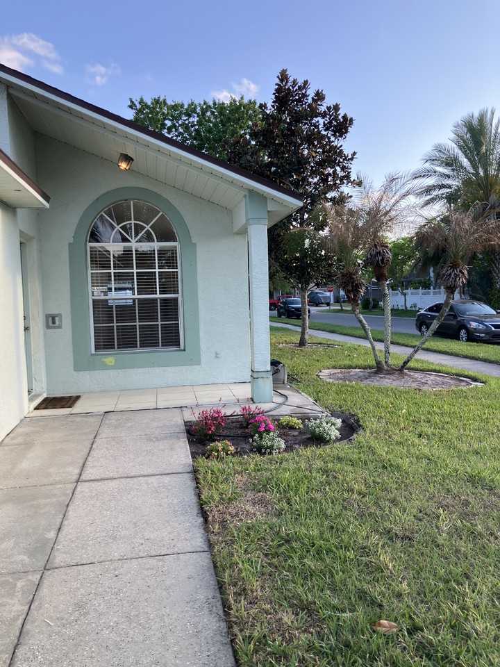 461 Daniels Pointe Dr #NA - Photo 4 of 17