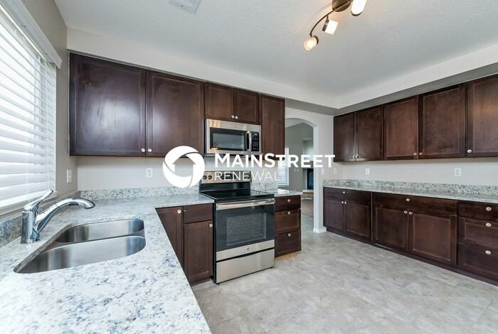 3877 Lisbon St - Photo 7 of 16