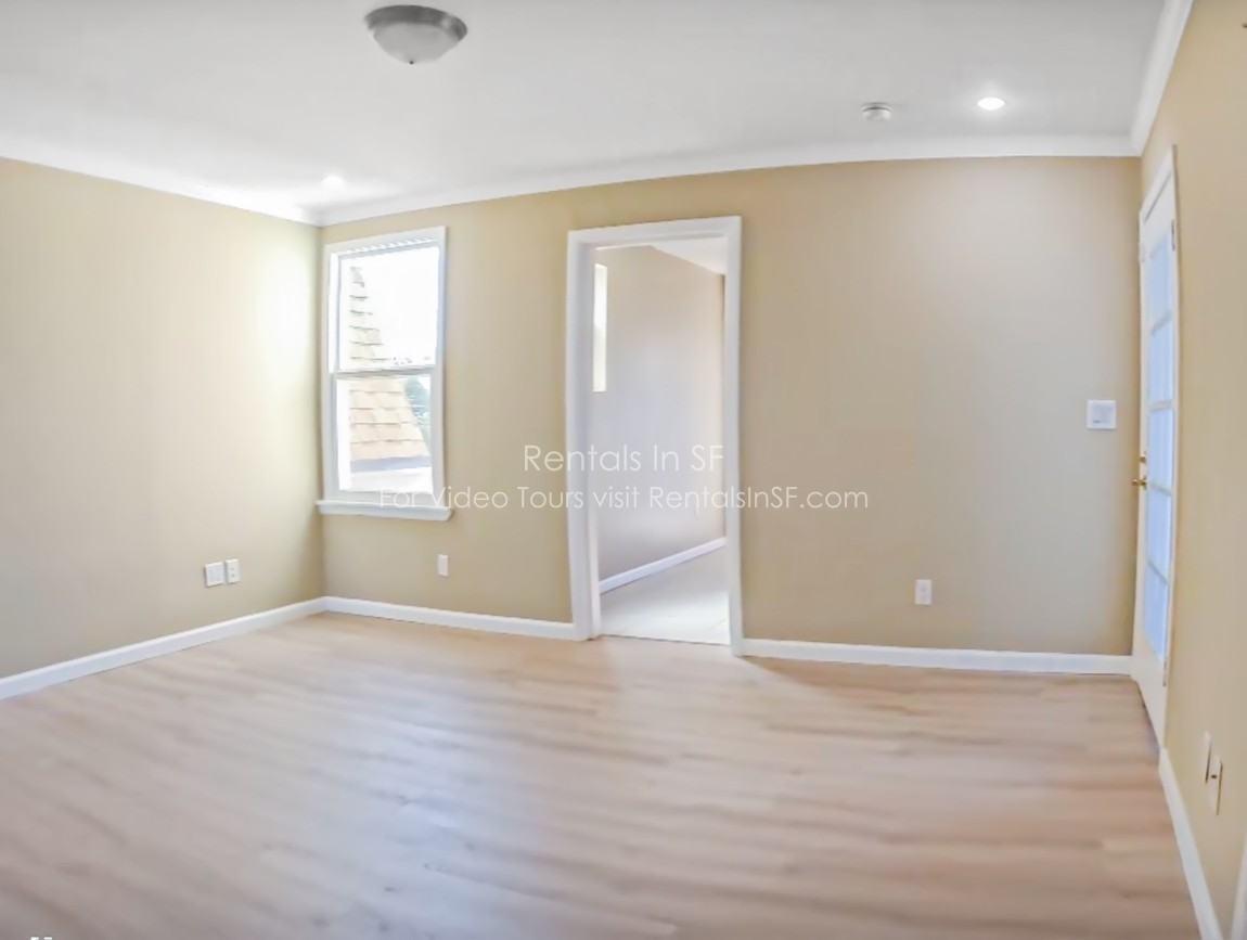 1573 Mckinnon Ave - Photo 5 of 17