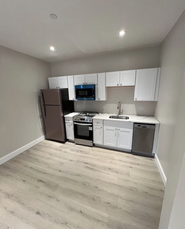 Sachem St #2 - Photo 3 of 10