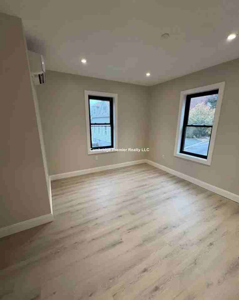 Sachem St #2 - Photo 5 of 10