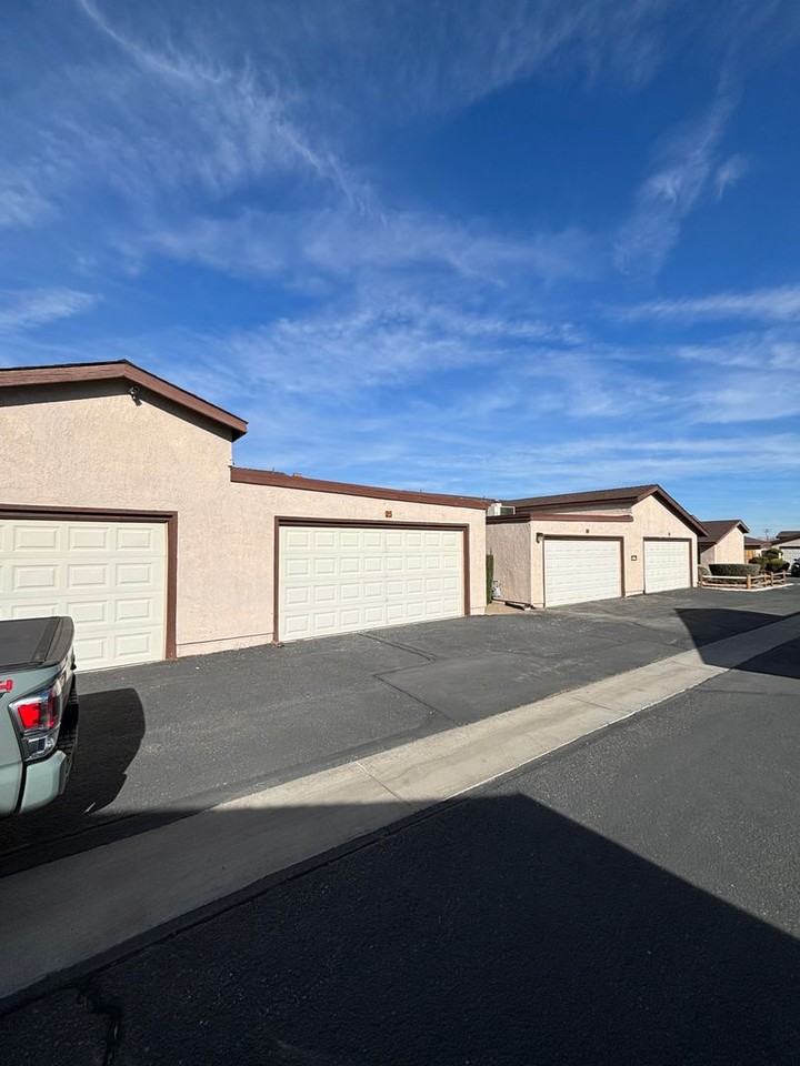 14848 Sequoia St #25 - Photo 7 of 12