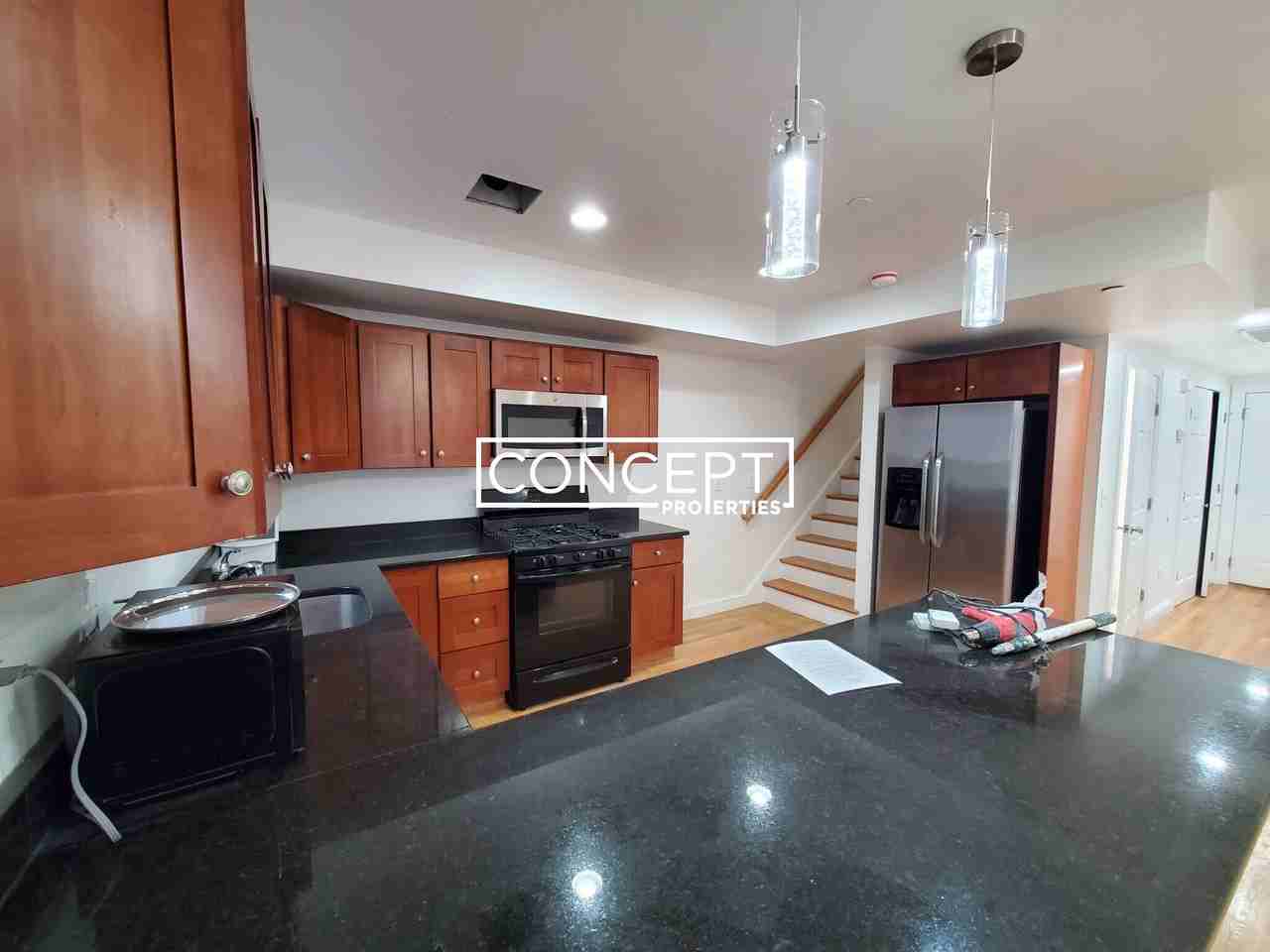 63B Circuit St - Photo 7 of 21