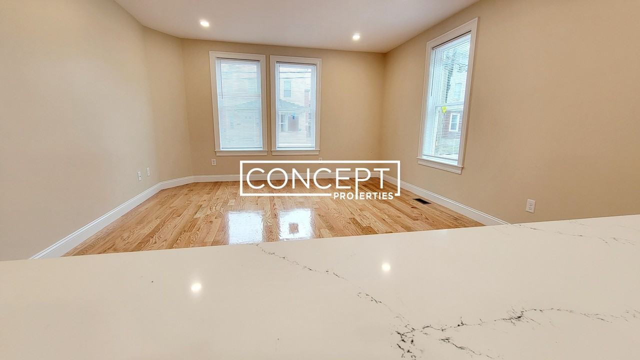 64 Waverly St #2 - Photo 2 of 15