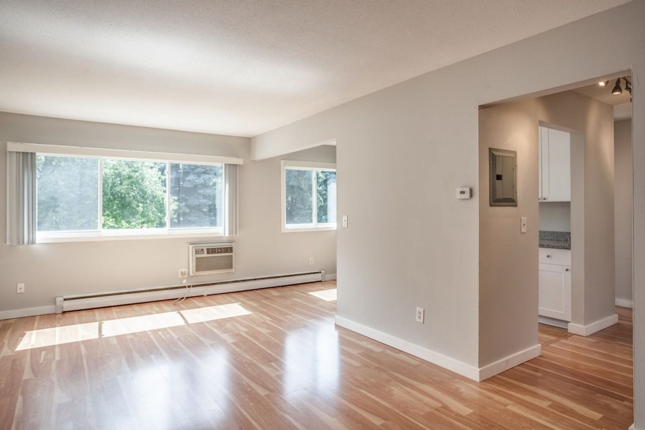 744 Polk St NE - Photo 3 of 37