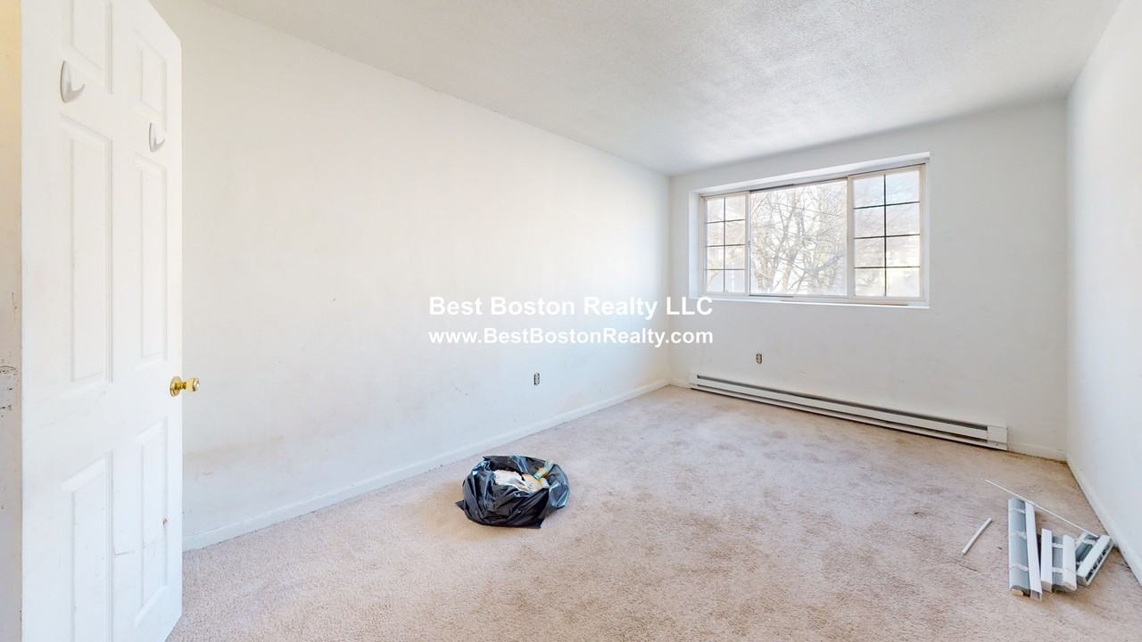 216 Revere Beach Pkwy #4 - Photo 4 of 9