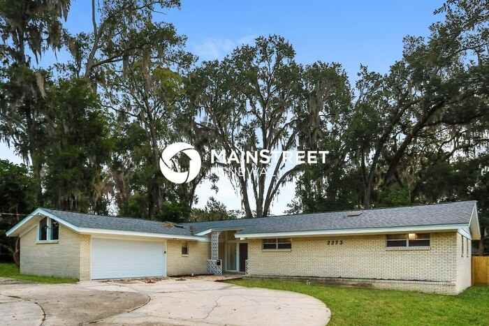 2273 Holly Leaf Ln - Photo 3 of 16